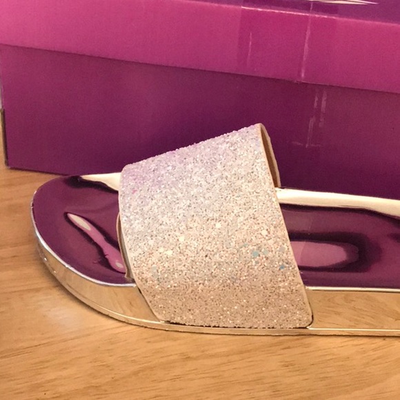 KALI GLITTER SHINEY BAND SLIP-ON SZ 8 - Picture 2 of 6